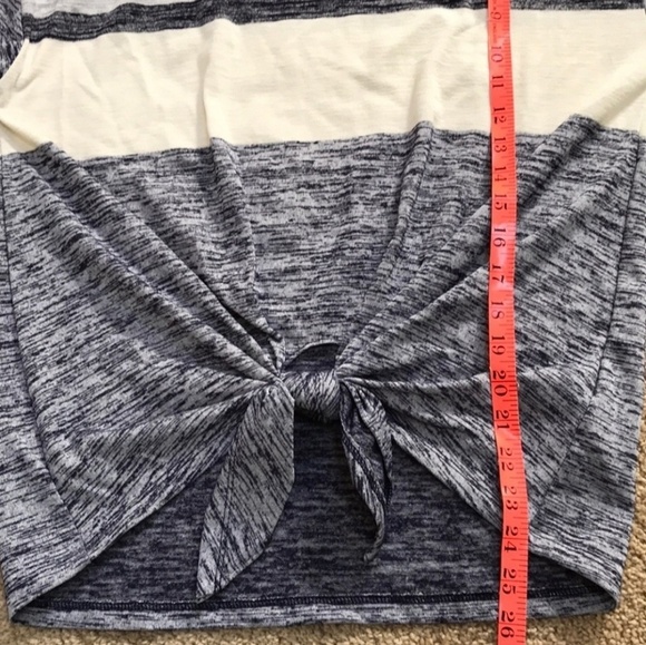 NWT! Gap Size S asymmetrical tie knot sweater - Picture 7 of 8